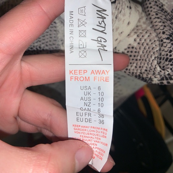 Nasty gal What Difference Does It Snake Cami Top –– NWT - Picture 16 of 16